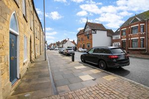 Photo 11- click for photo gallery